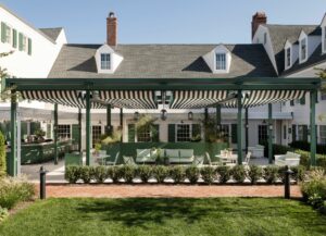 Canoe Place Inn