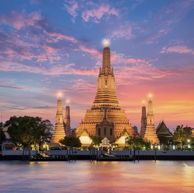 Wat Arun at twilight