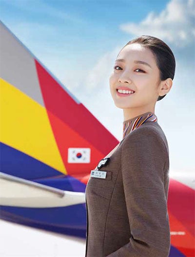 Best Airline for Onboard Service and Flight Attendants © ASIANA AIRLINES