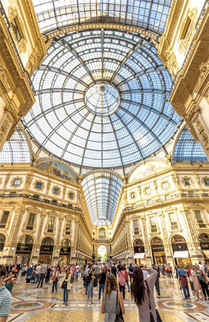 The Galleria Vittorio Emanuele II on the Piazza del Duomo