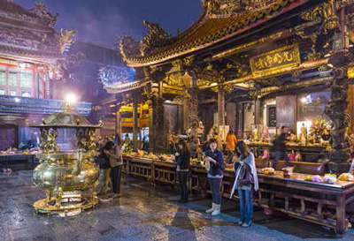 Longshan Temple