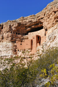 Montezuma Castle Natl. Monument.