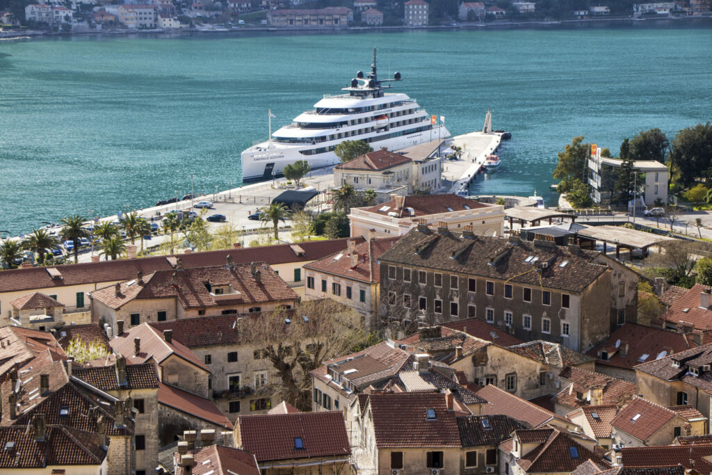 Emerald Azzurra