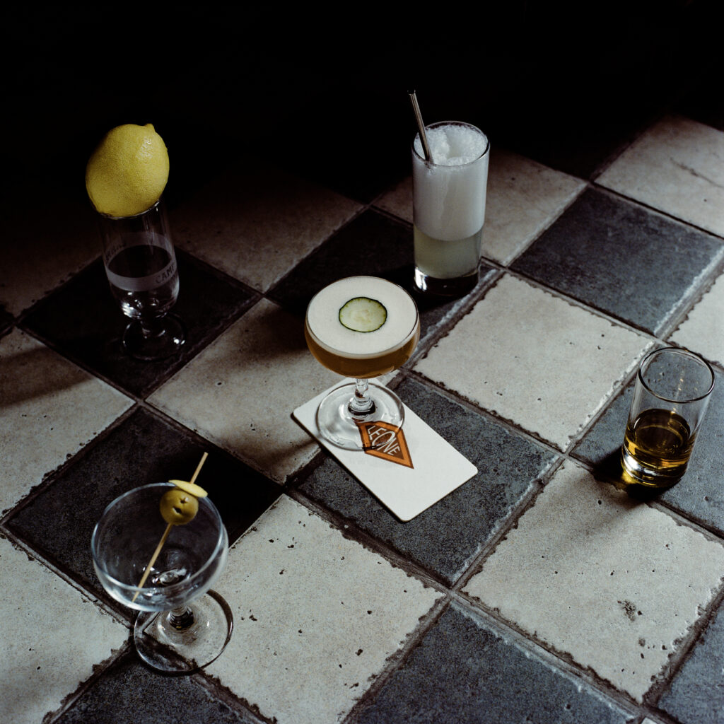 bar