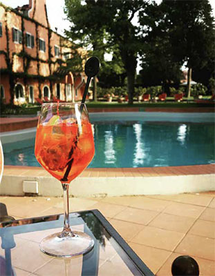 Aperol spritz at Villa la Massa